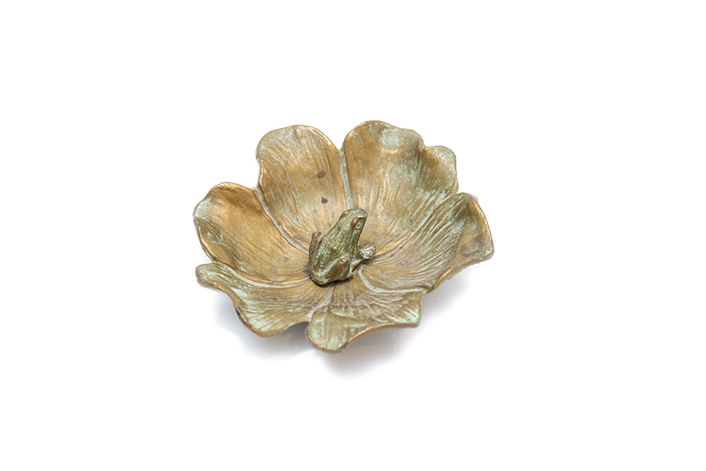 Bronze and green metal flower dish with frog made in the 1930s by McClelland Barclay Art Products Inc.